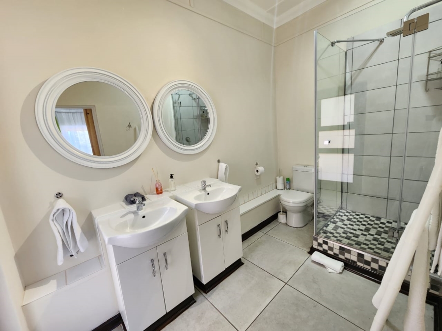 10 Bedroom Property for Sale in Wilderness Central Western Cape